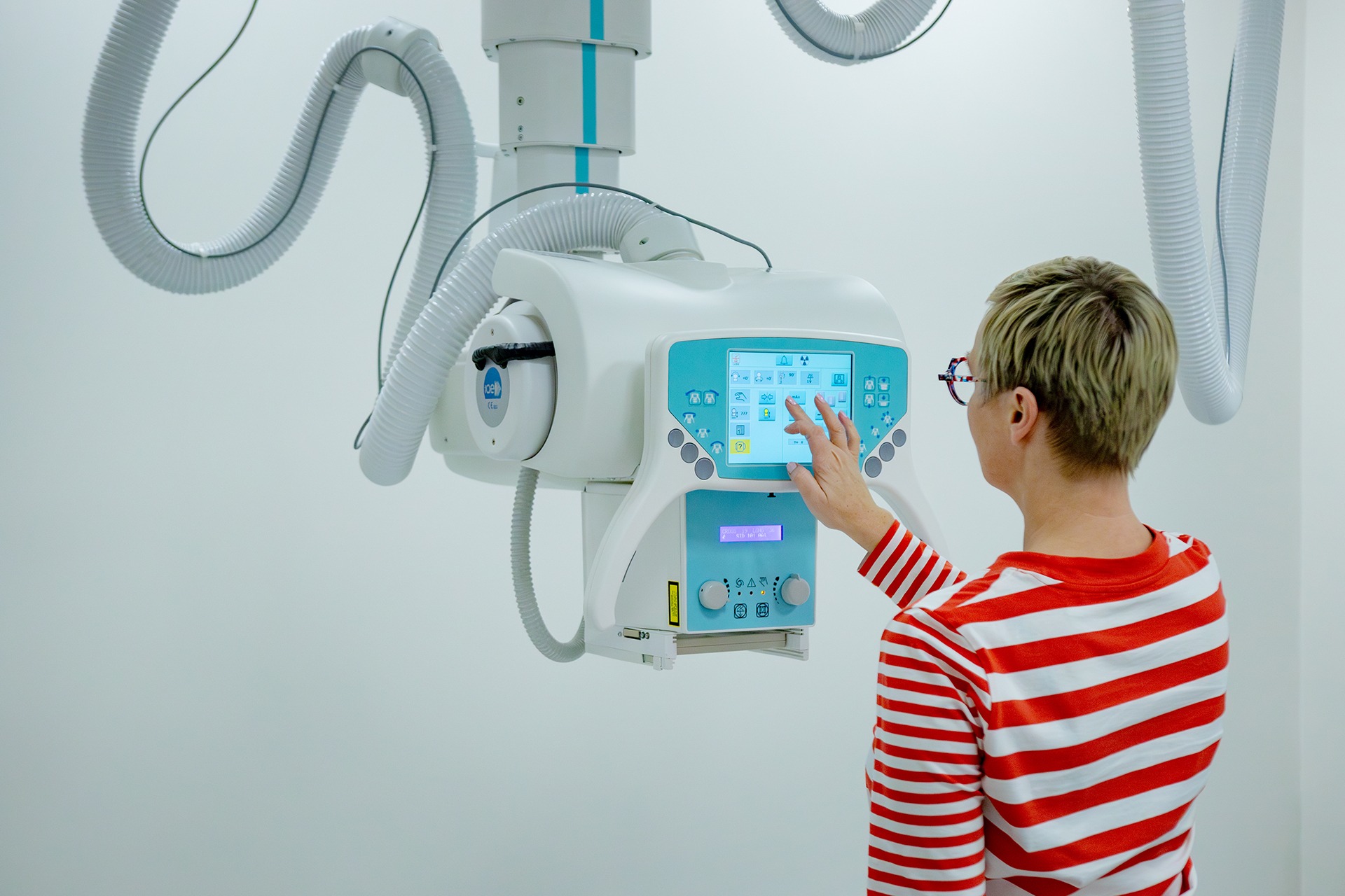 890A6068-Enhanced-NR