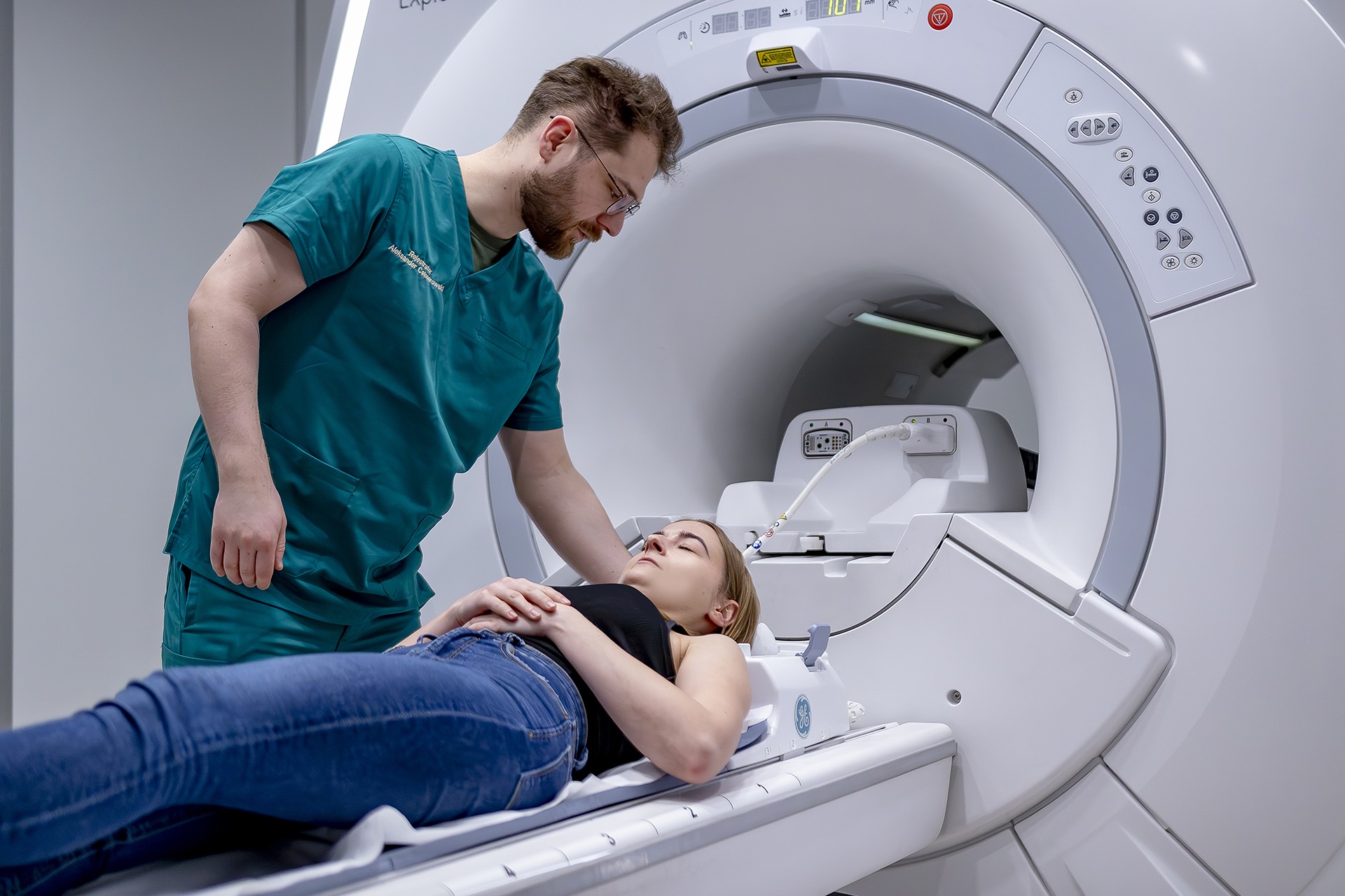 890A6826-Enhanced-NR